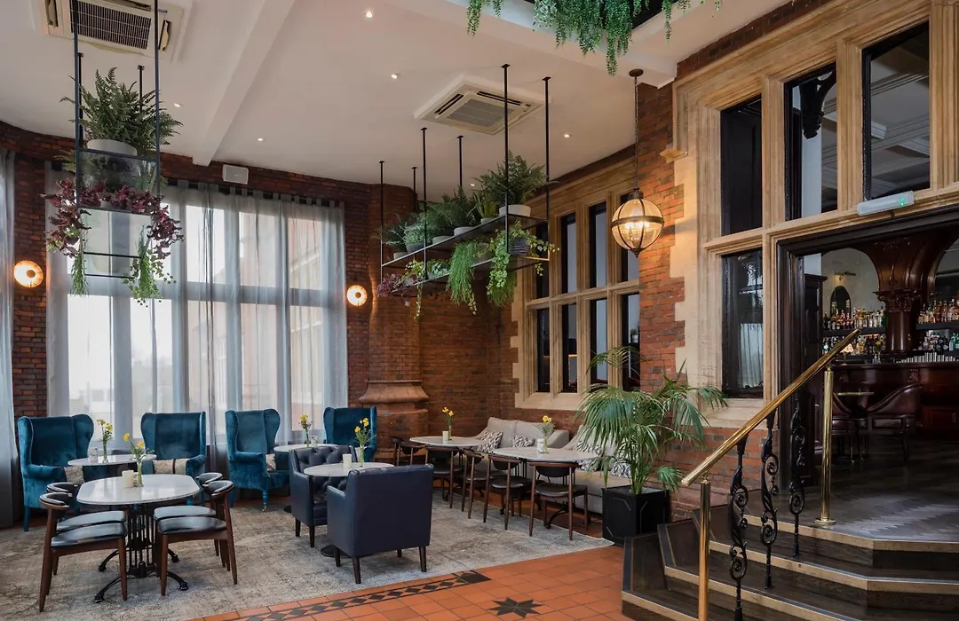 Dunston Hall Hotel, Spa & Golf Resort-1
