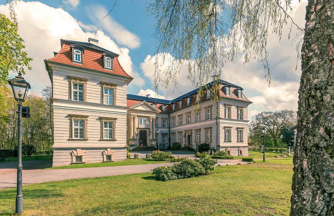 Hotel Schloss Neustadt Glewe By Sunday Hotels-1
