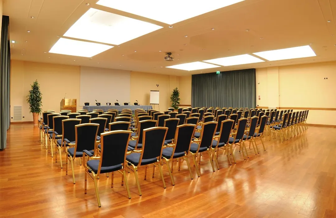 Best Western Hotel Globus City-1