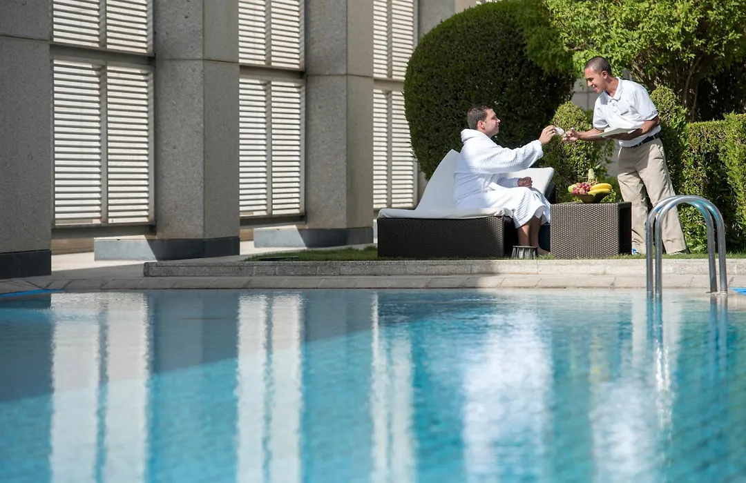 Four Seasons Hotel Riyadh-1