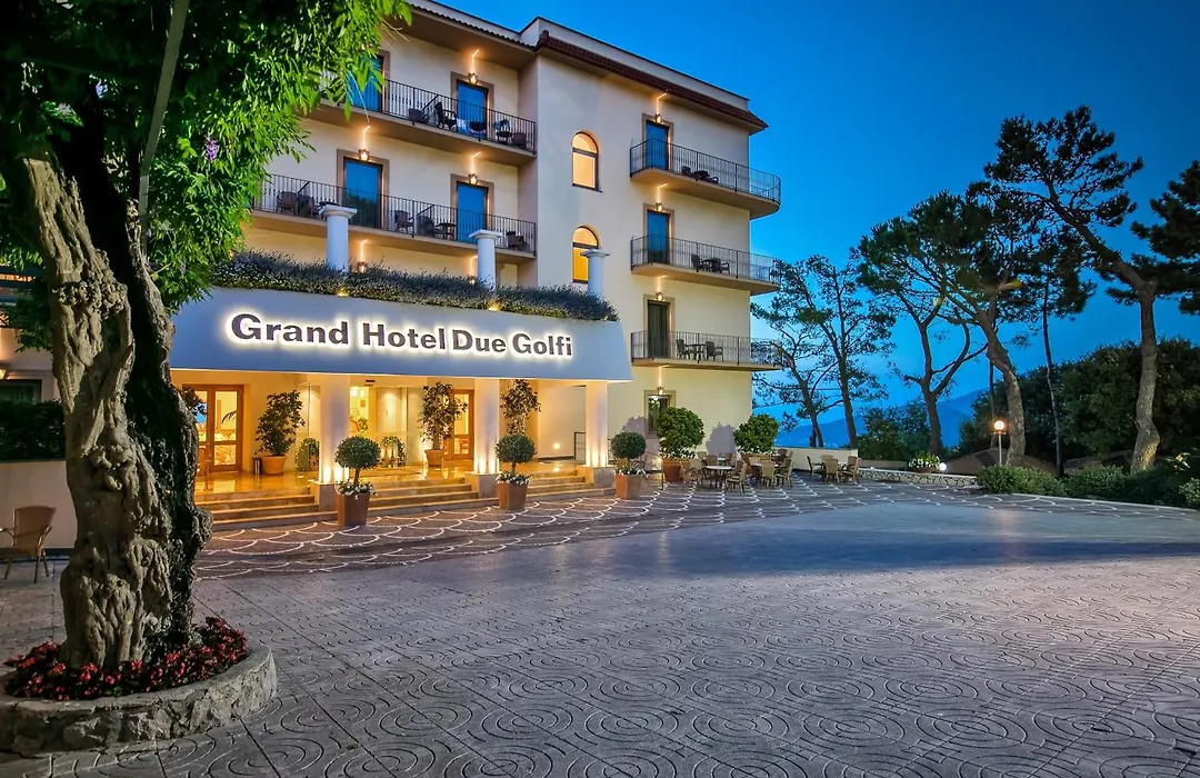 Grand Hotel Due Golfi-1