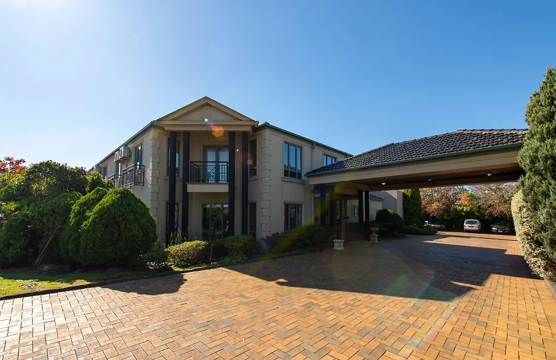 Gateway On Monash-1