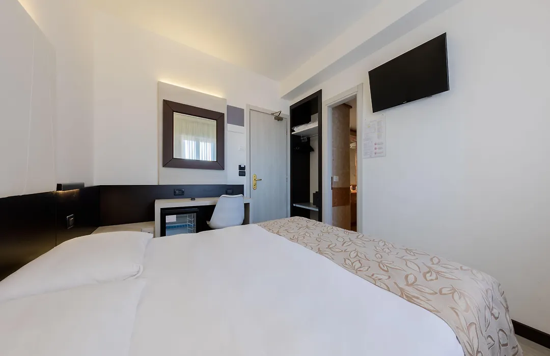 Quality Hotel Delfino Venezia Mestre-1
