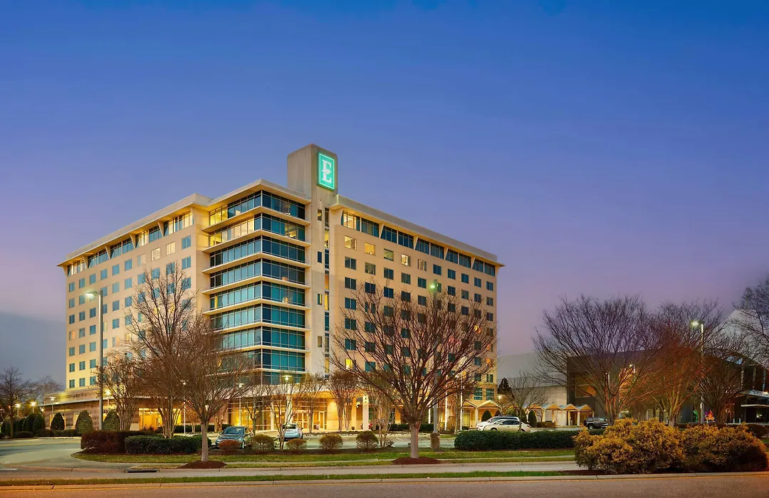Embassy Suites By Hilton Hampton Convention Center-1