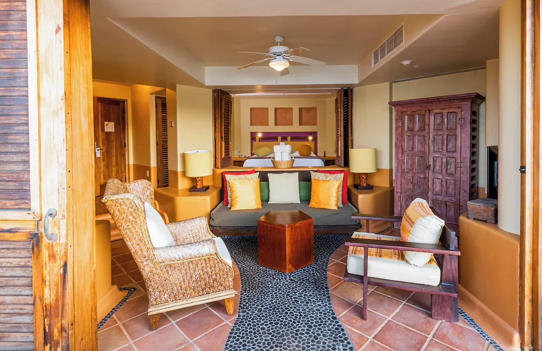 Hilton Grand Vacations Club Zihuatanejo-1