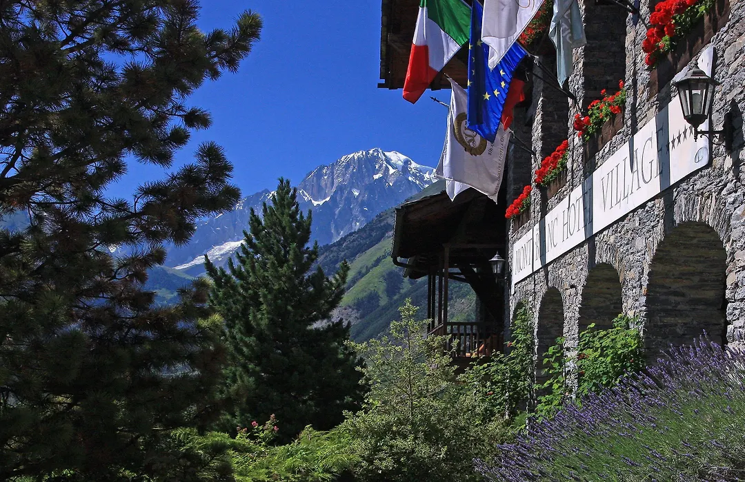 Relais Mont Blanc Hotel & Spa-1