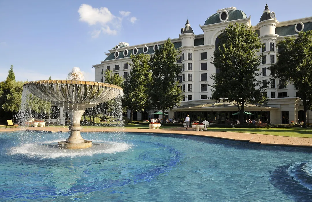 Peermont D'Oreale Grande At Emperors Palace-1