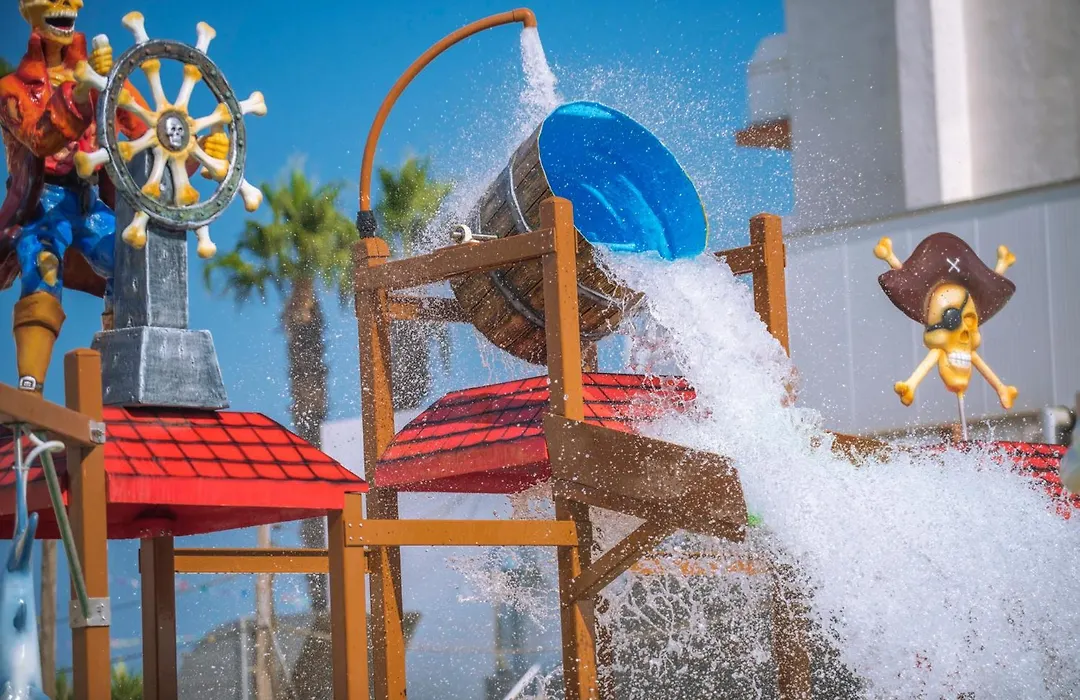 Hotel Sorra Daurada Splash-1