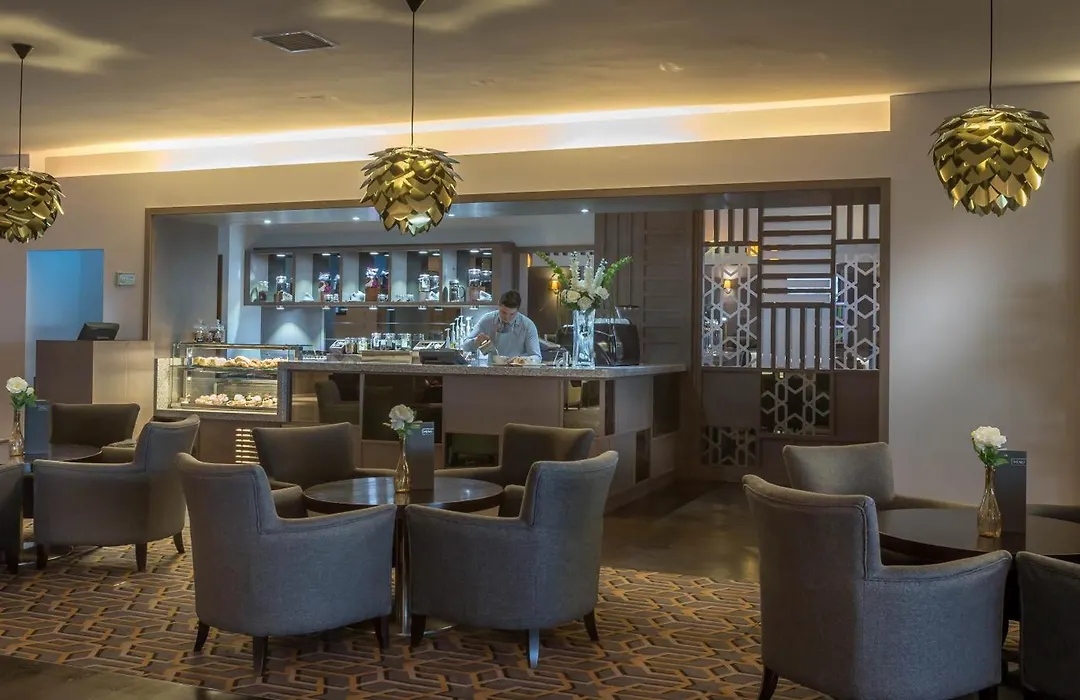 Maldron Hotel Dublin Airport-1