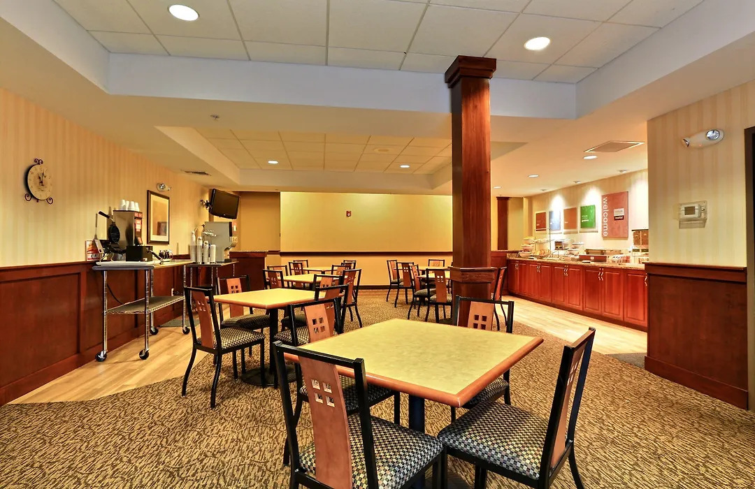 Comfort Suites Grand Rapids North-1