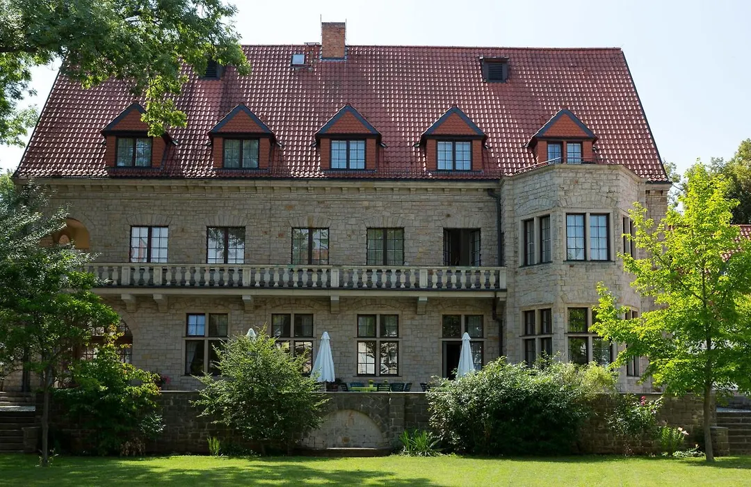 Parkhotel Unter Den Linden-1