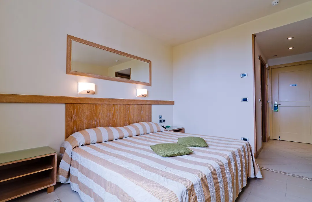 Castellaro Golf Resort-1