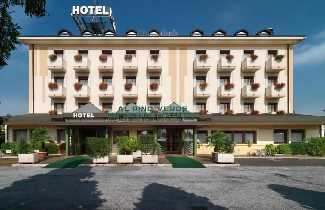 Hotel Al Pino Verde-1