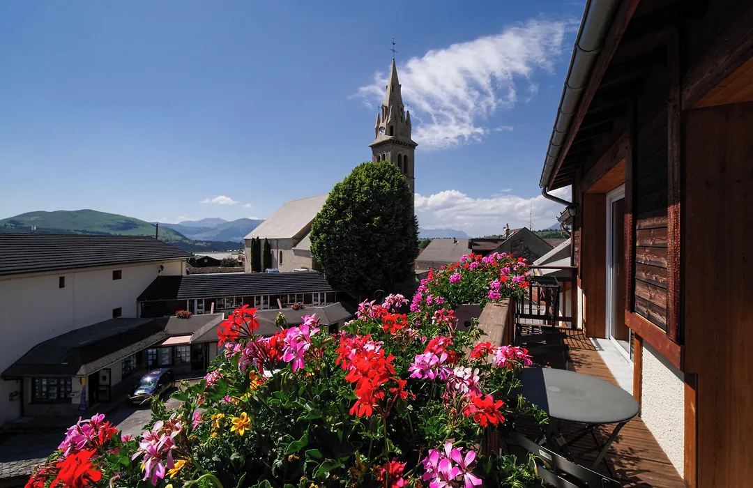 Logis Hôtel Les Autanes&Spa-1