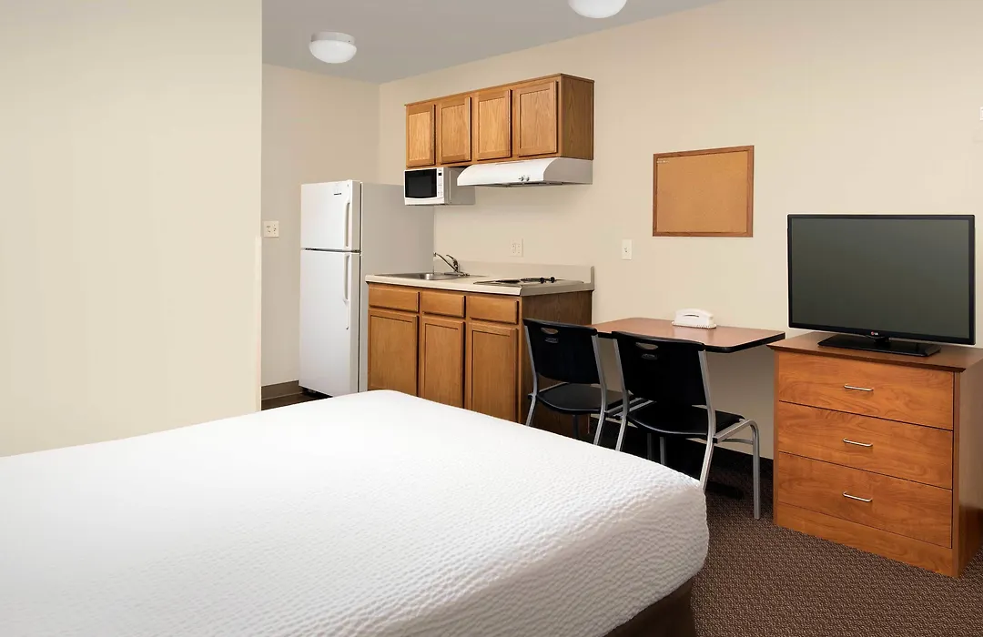 Woodspring Suites Kansas City Lenexa-1