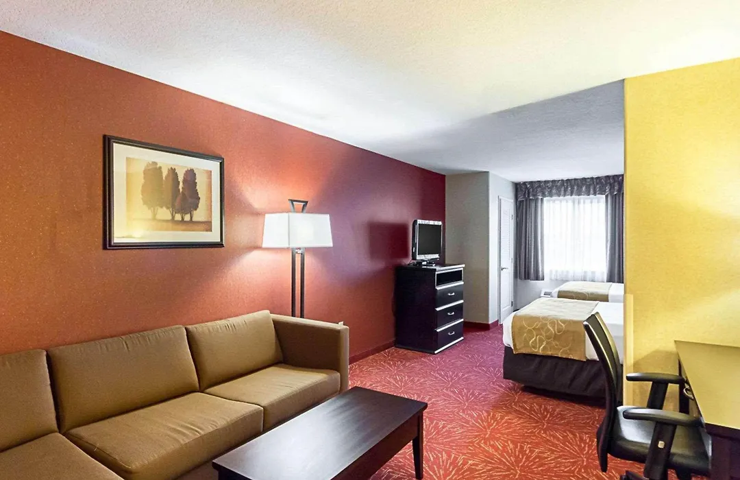 Comfort Suites Airport-1
