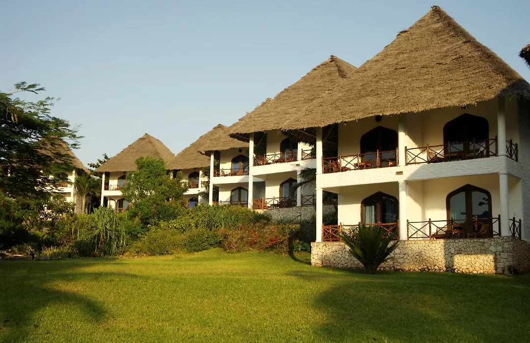 Bluebay Beach Resort & Spa-1