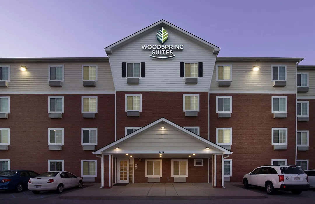Woodspring Suites Louisville Clarksville-1