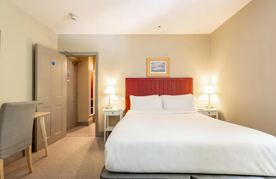 Plas Weunydd-1