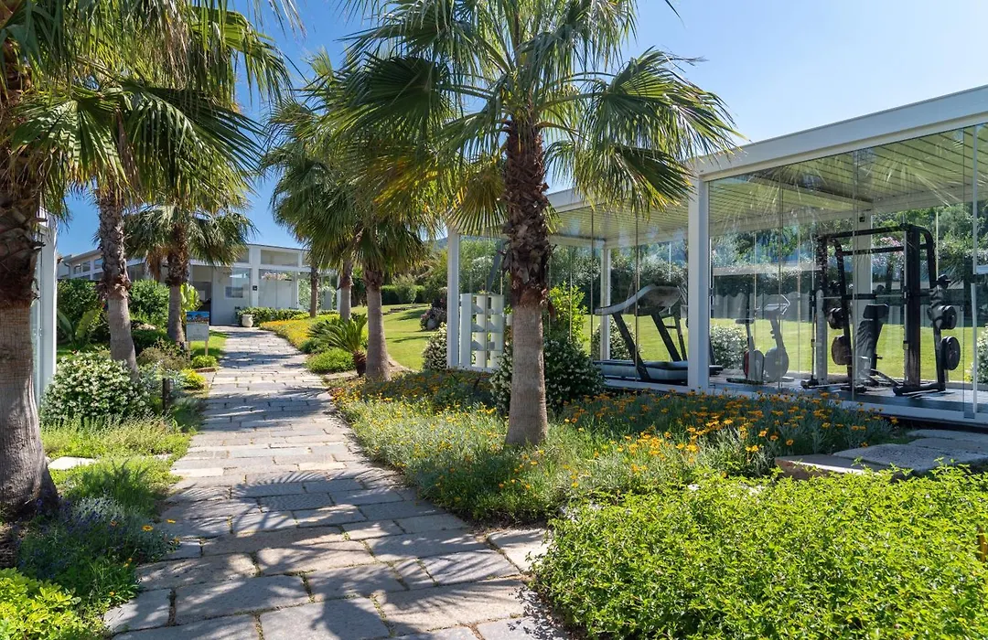 Cala Sinzias Resort-1
