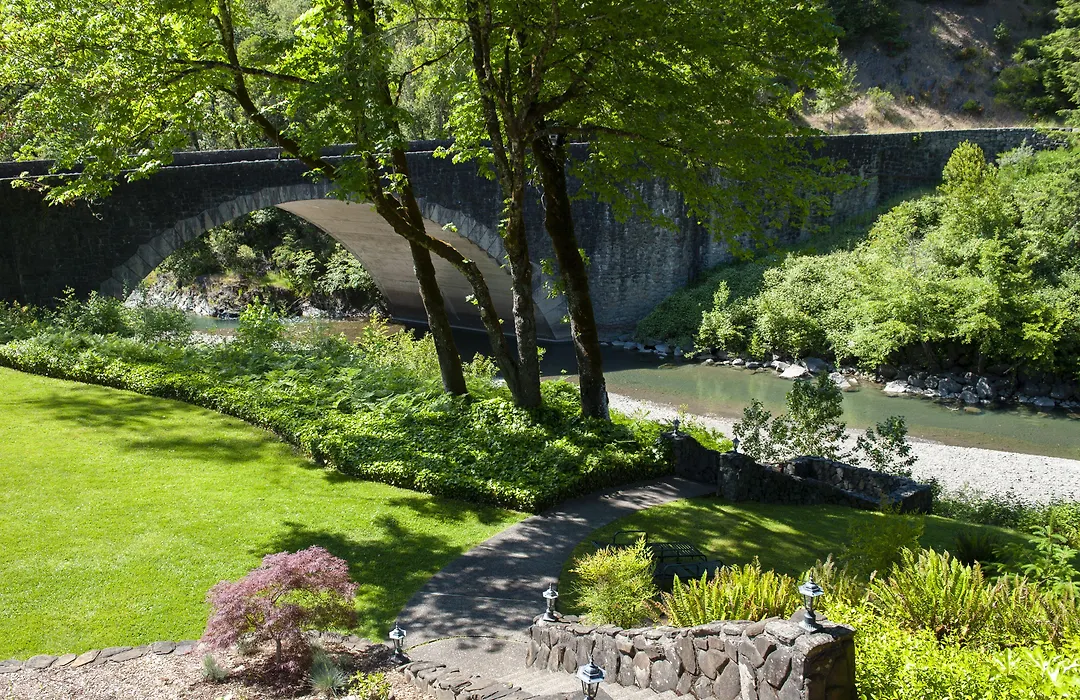 Benbow Historic Inn-1