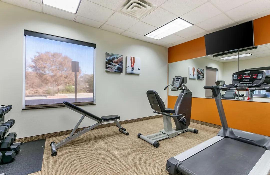 Comfort Inn & Suites Van Buren - Fort Smith-1