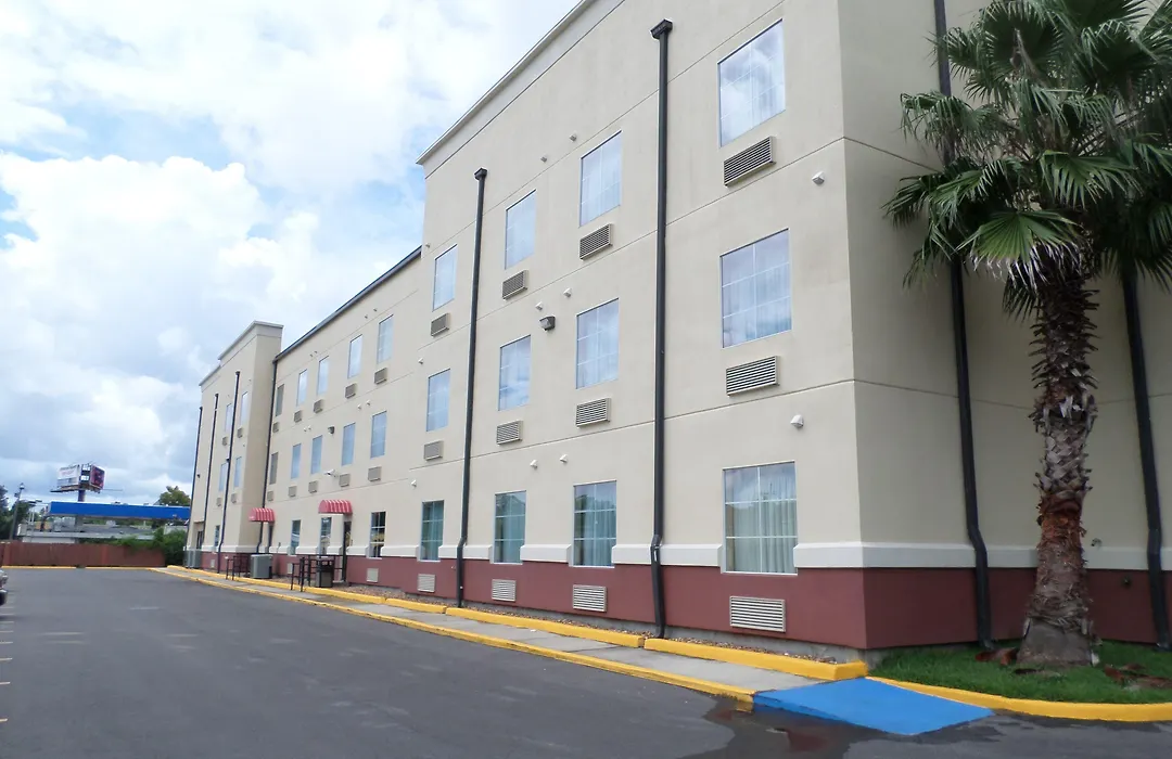 Comfort Suites Lake Charles-1