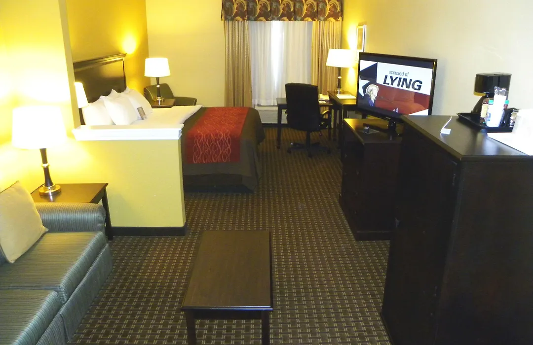 Comfort Inn & Suites Regional Medical Center-1