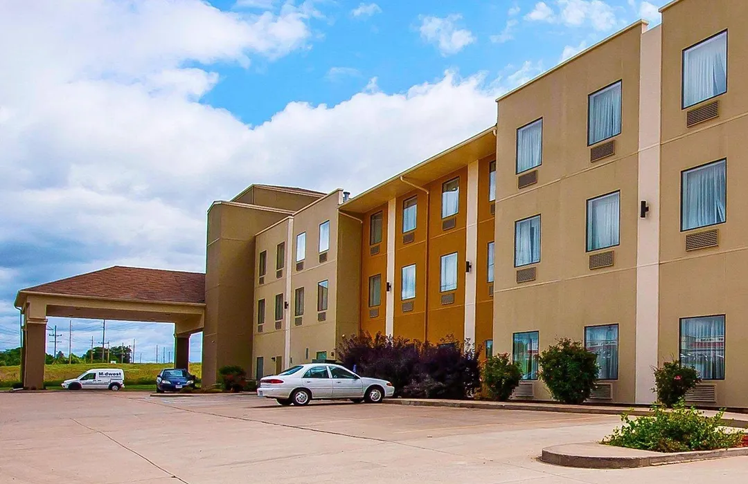 Comfort Suites Jackson-Cape Girardeau-1