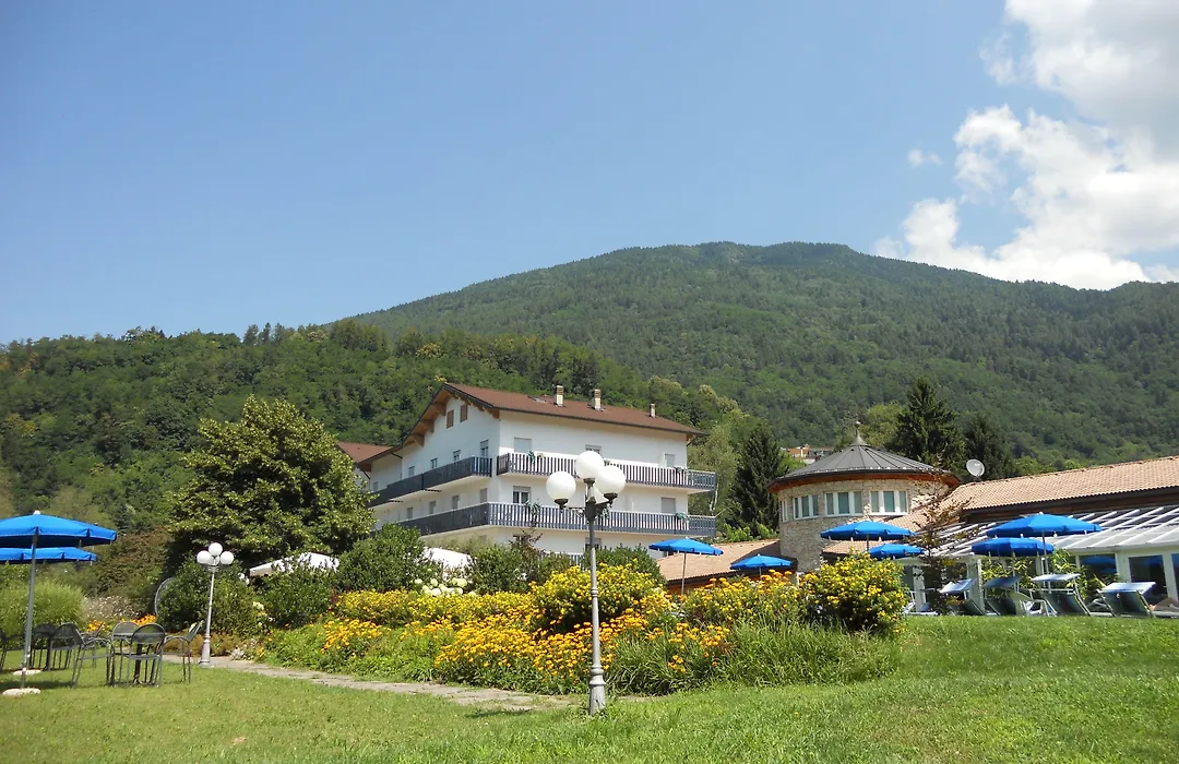 Hotel Al Sorriso Greenpark & Wellness-1