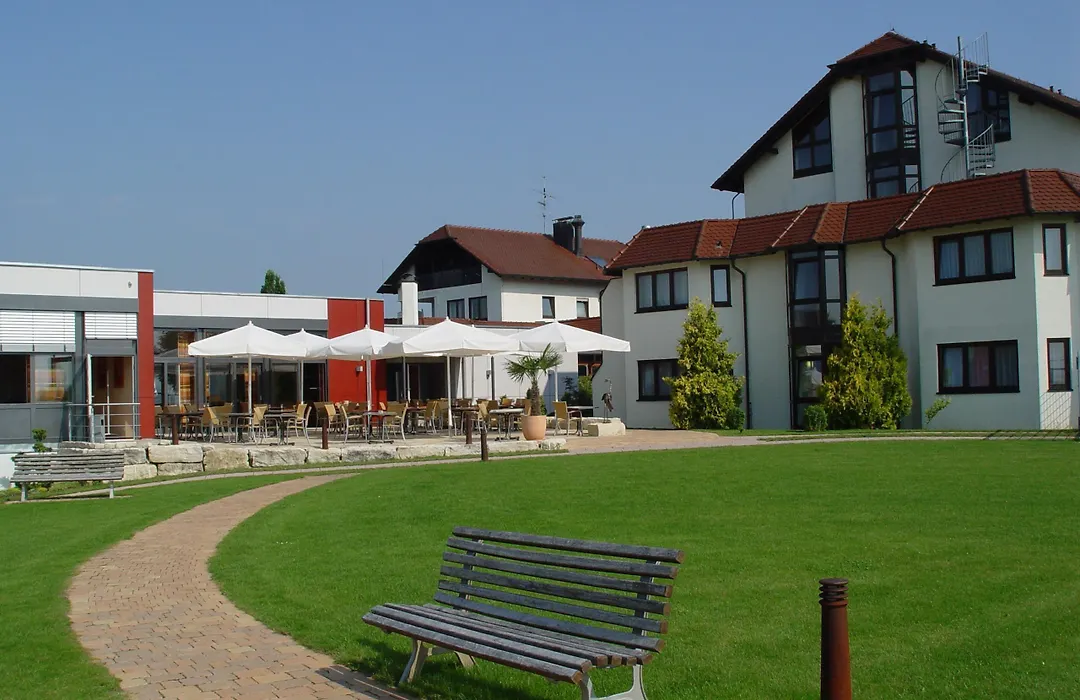 Aramis Tagungs- Und Sporthotel-1