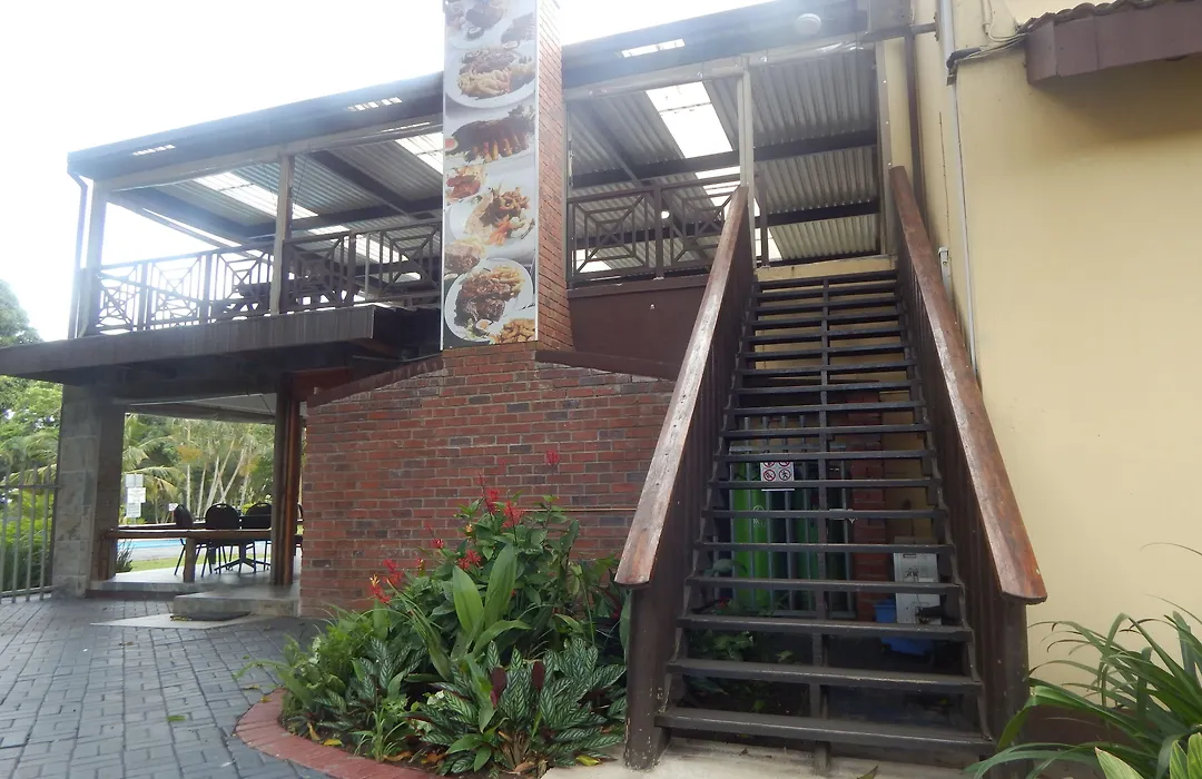 Elephant Lake Hotel-1