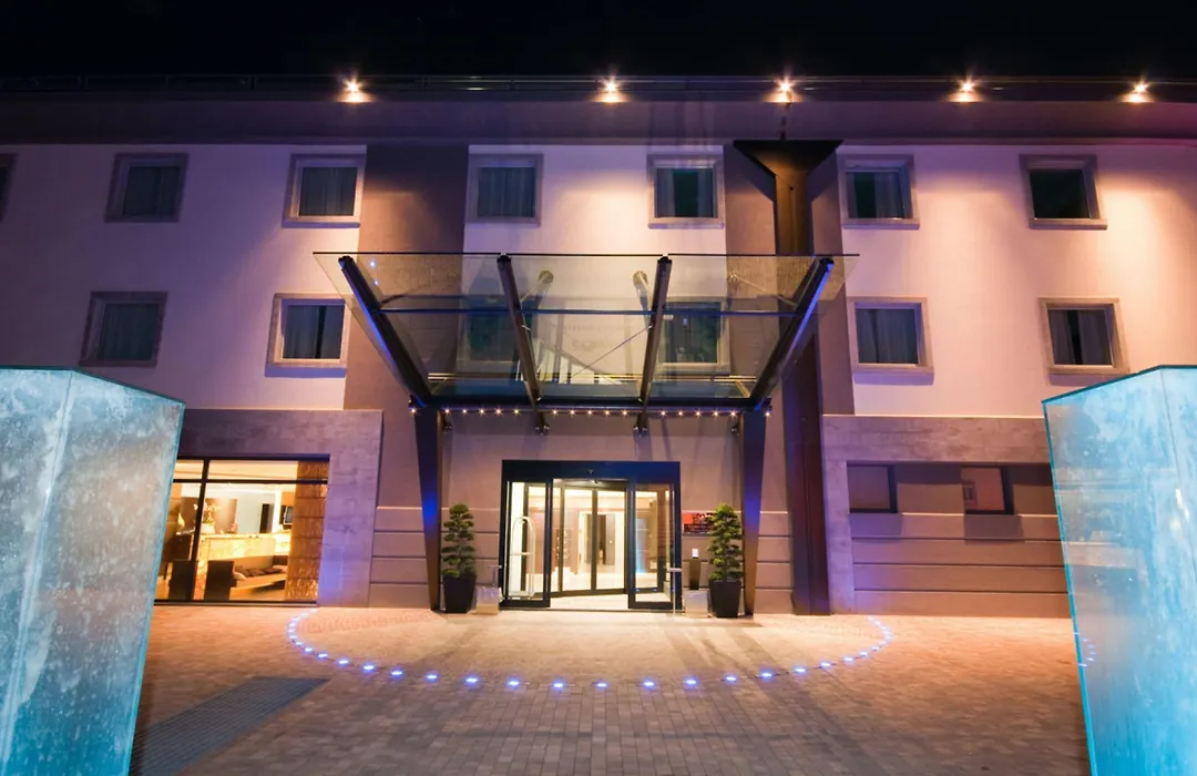 Winter Garden Hotel Bergamo Airport-1