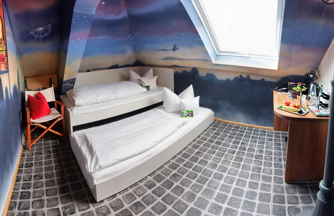 V8 Hotel Motorworld Region Stuttgart-1