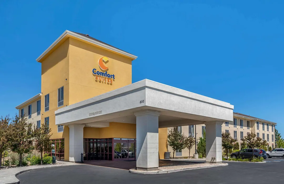 Comfort Suites Fernley-1