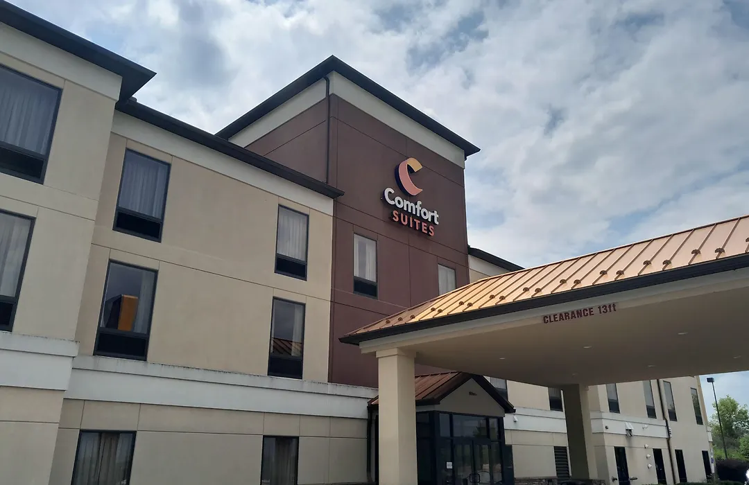 Comfort Suites Altoona North-1