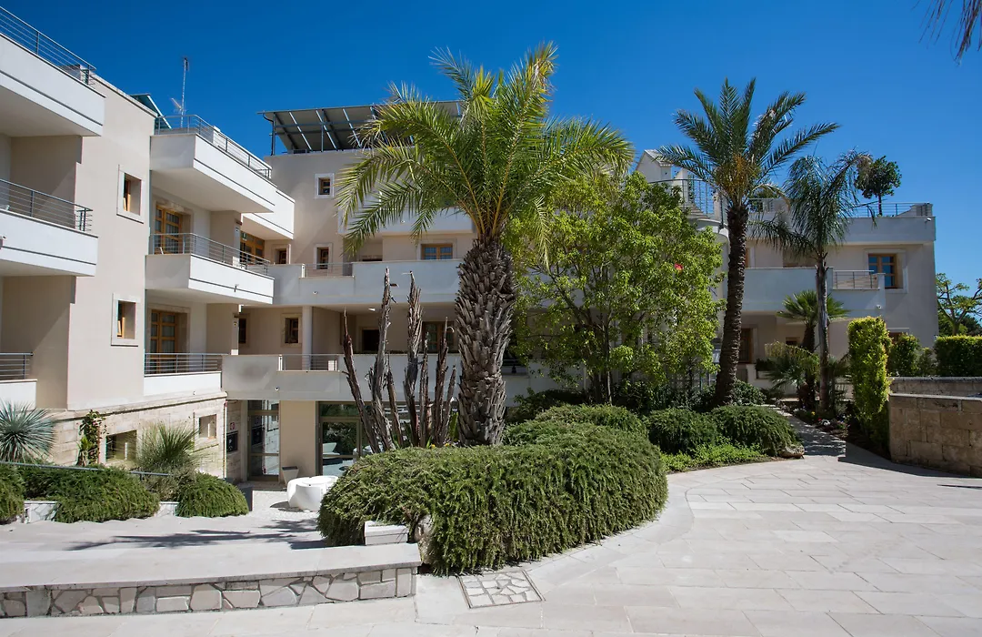 Santa Caterina Hotel & Apartment-1