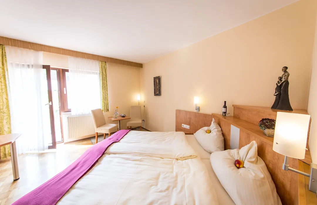 Waldhotel Felschbachhof-1