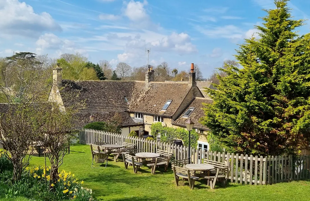 The White Hart-1