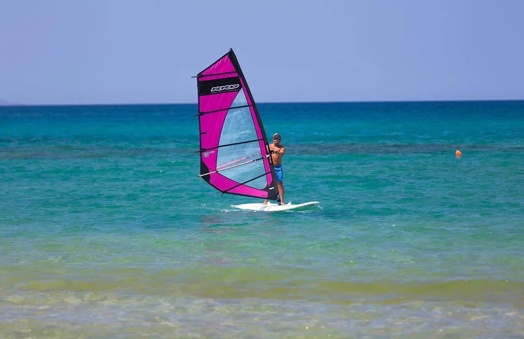 Mclub Del Golfo-1