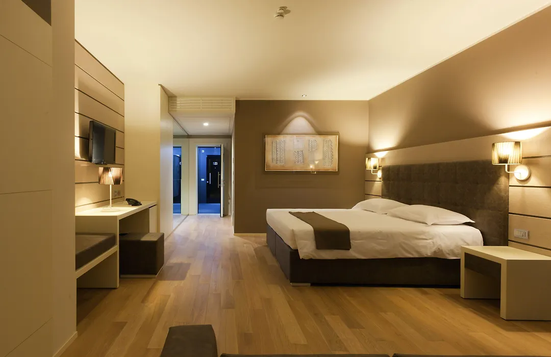 Hotel Glamour-1