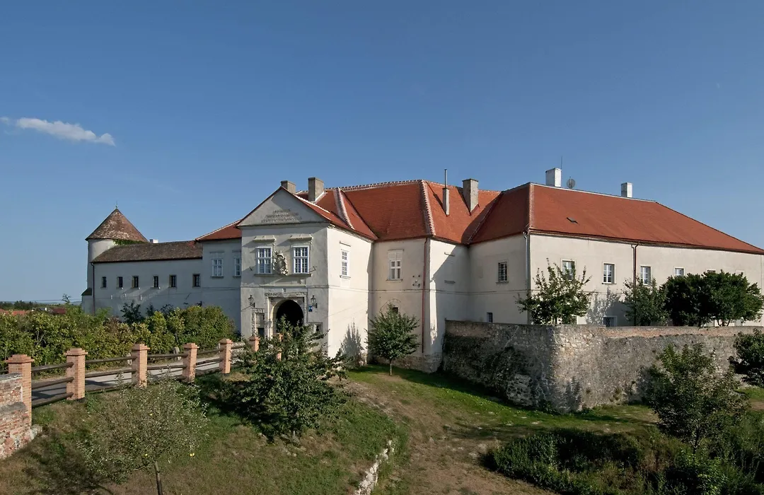Schlosshotel Mailberg-1