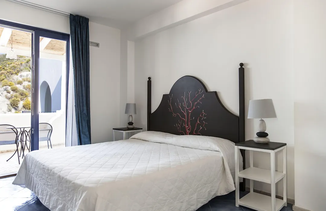 Hotel Cutimare - Aeolian Charme-1
