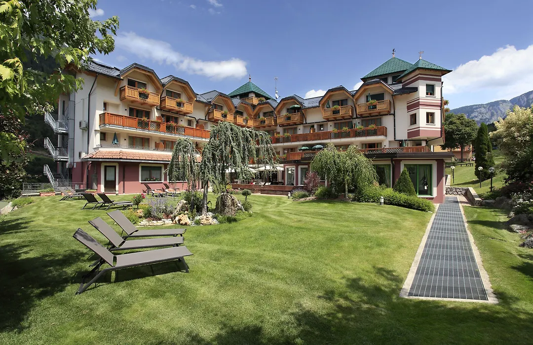 Tevini Dolomites Charming Hotel-1