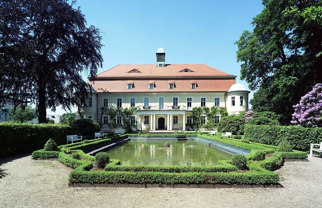 Hotel Schloss Schweinsburg-1