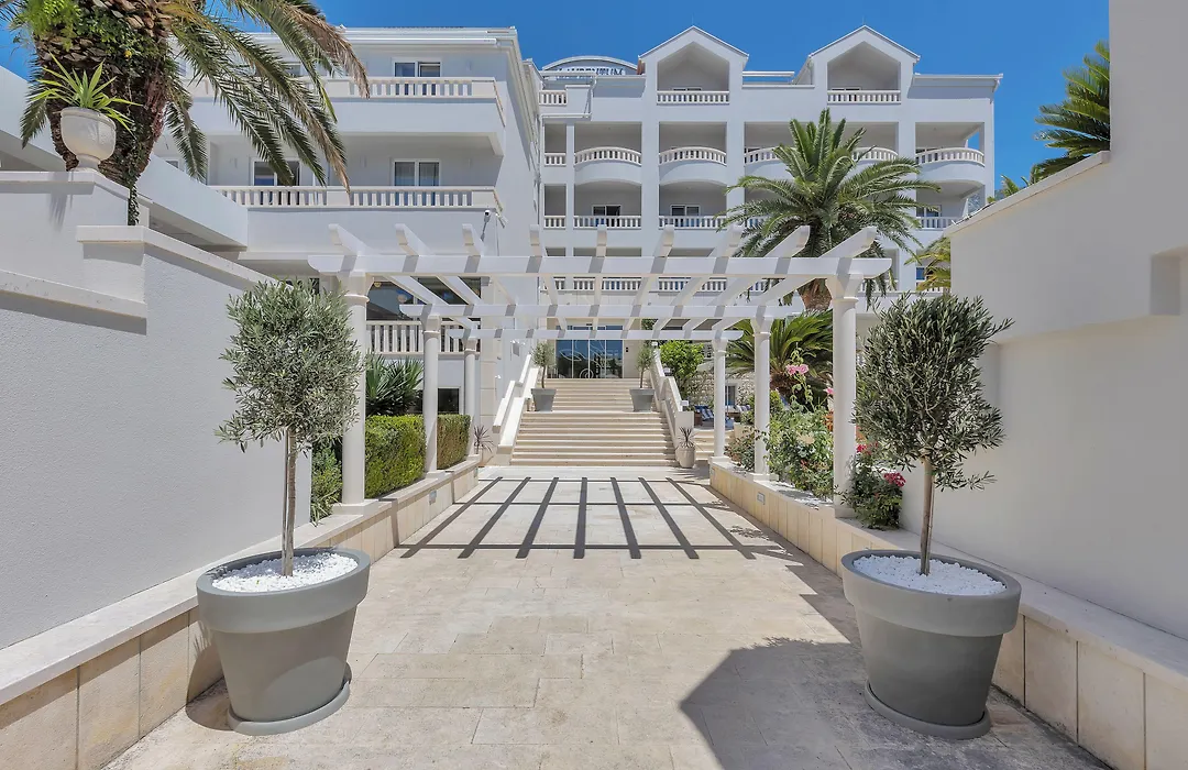 Hotel Laurentum-1