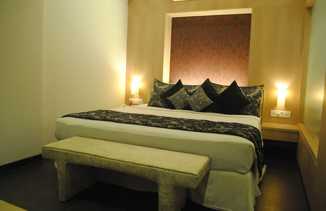 Gcc Hotel And Club-1