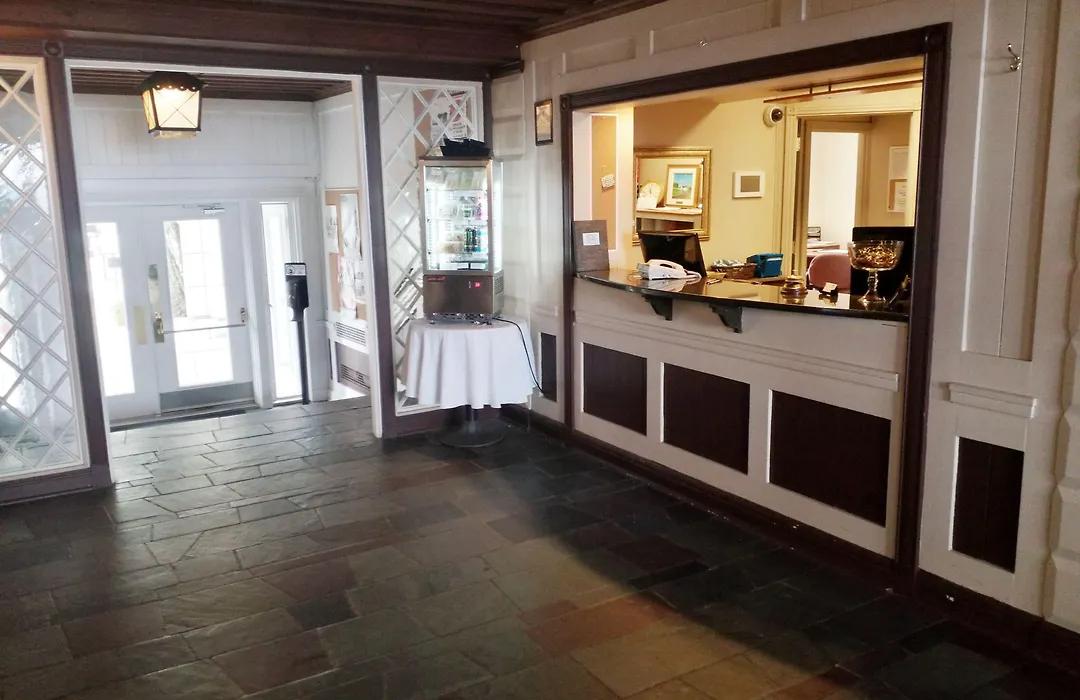 Hôtel le Manoir Baie-Comeau-1