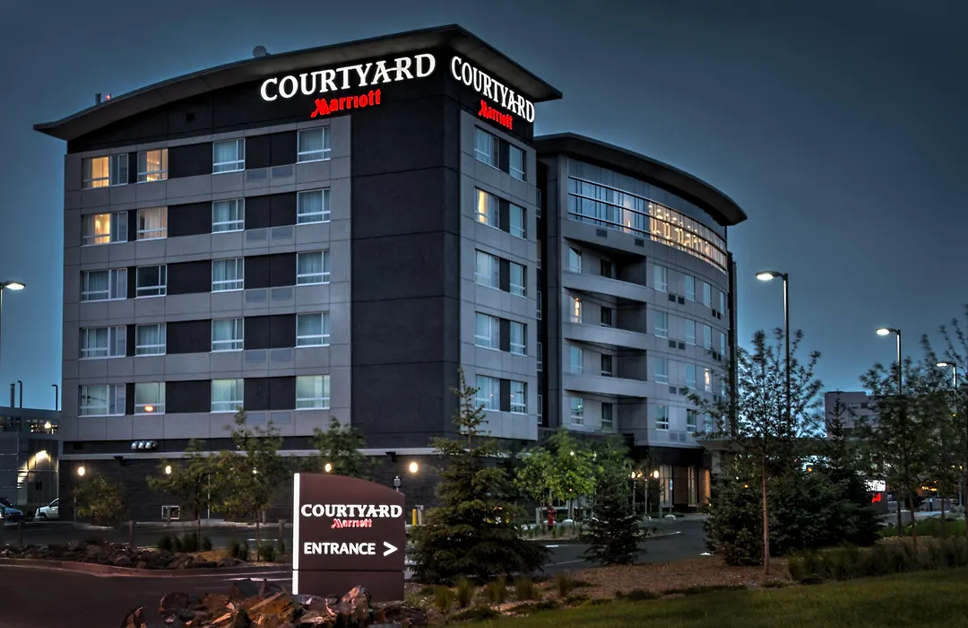 Courtyard By Marriott Winnipeg Airport-1