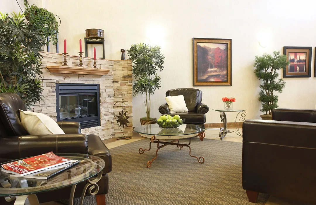 Pomeroy Inn & Suites Fort St. John-1
